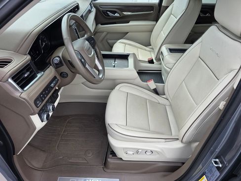Used 2021 GMC Yukon Denali w/ Denali Ultimate Package AWD/4WD image 9