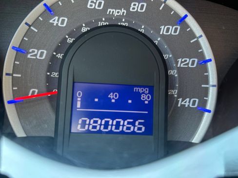 Used 2013 Honda Fit image 5
