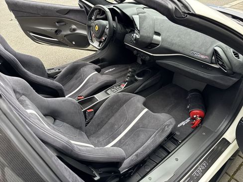 Used 2020 Ferrari 488 Pista Spider image 32