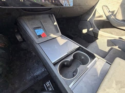 Used 2024 Tesla Model 3 image 22