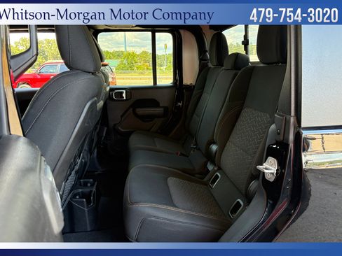 Used 2022 Jeep Gladiator Mojave w/ Cold Weather Group image 29