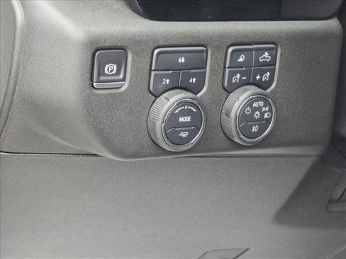 Used 2025 Chevrolet Silverado 2500 LT w/ All Star Edition image 9