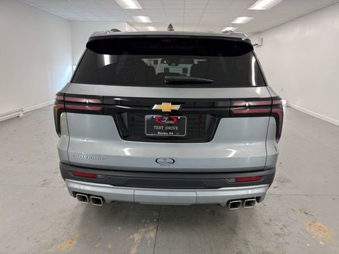 New 2026 Chevrolet Traverse LT w/ Sun and Wheel Package image 7