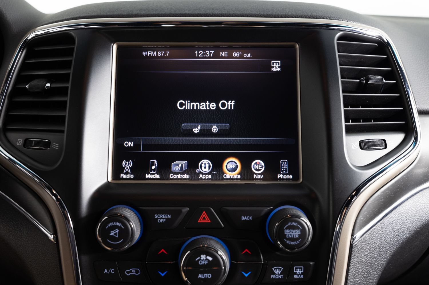 Used 2015 Jeep Grand Cherokee Limited AWD/4WD image 35