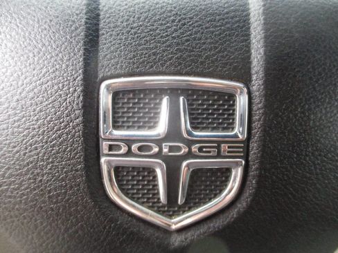 Used 2020 Dodge Grand Caravan SXT image 22