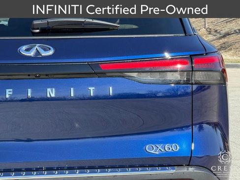 Certified 2025 INFINITI QX60 Luxe w/ Vision Package image 9