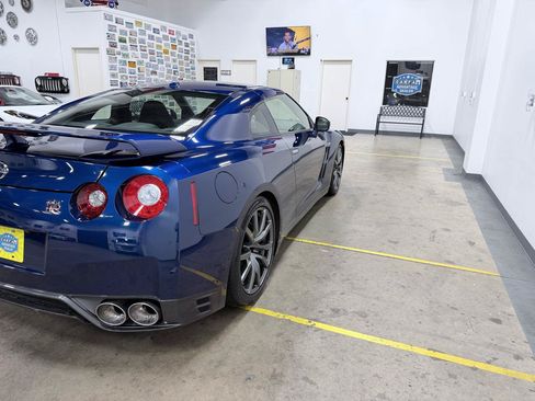 Used 2014 Nissan GT-R Premium AWD/4WD image 23