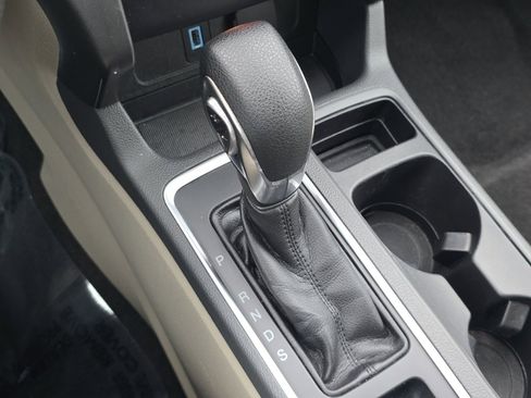 Used 2018 Ford Escape SE w/ Ford Safe & Smart Package image 28