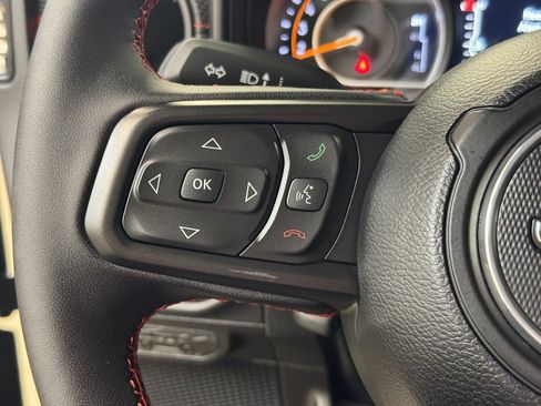 Used 2024 Jeep Gladiator Rubicon w/ Convenience Group image 33