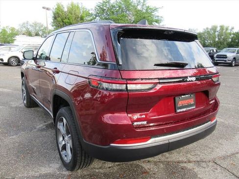 New 2026 Jeep Grand Cherokee Limited AWD/4WD image 5