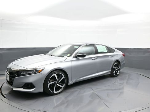 Used 2022 Honda Accord Sport image 10