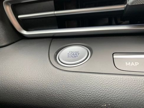 Certified 2024 Hyundai Elantra Limited FWD image 19