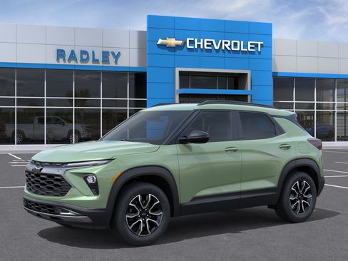 New 2026 Chevrolet TrailBlazer ACTIV FWD image 2