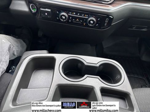 Used 2024 Chevrolet Silverado 3500 LT w/ Convenience Package image 15