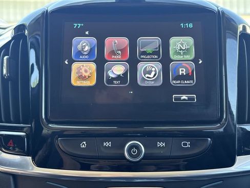 Used 2019 Chevrolet Traverse LT w/ LPO, Floor Liner Package AWD/4WD image 15