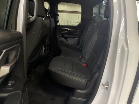 Used 2019 RAM 1500 Big Horn AWD/4WD image 16