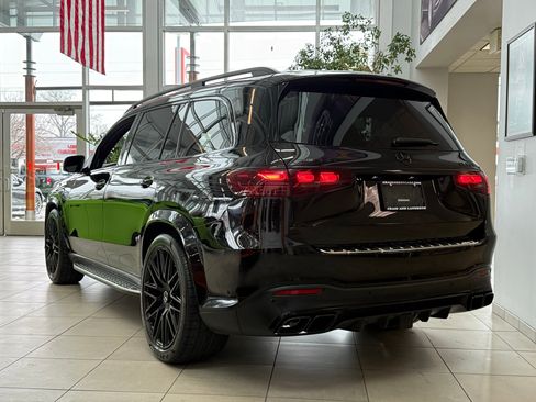 Used 2024 Mercedes-Benz GLS 63 AMG 4MATIC image 6