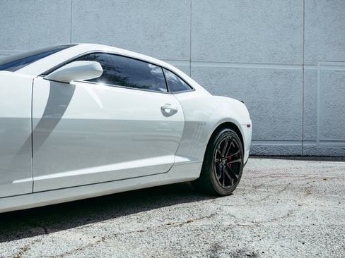 Used 2015 Chevrolet Camaro SS w/ SS Performance Package image 29