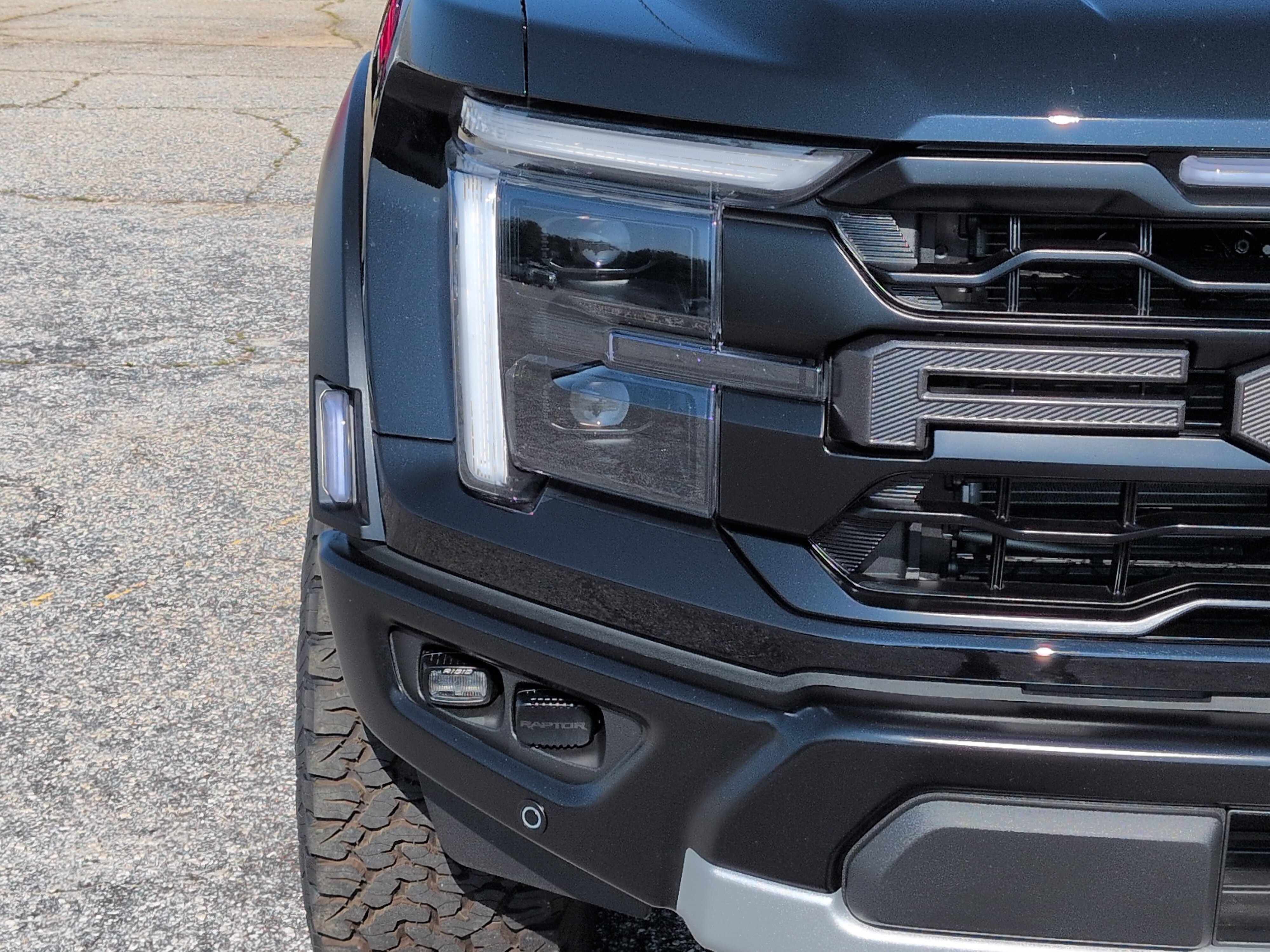 New 2026 Ford F150 Raptor AWD/4WD image 8