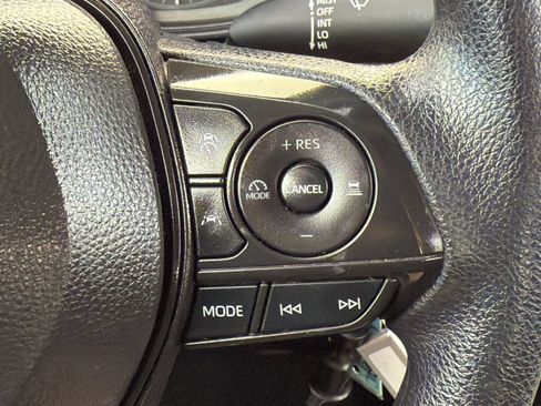 Used 2024 Toyota Corolla LE FWD image 18
