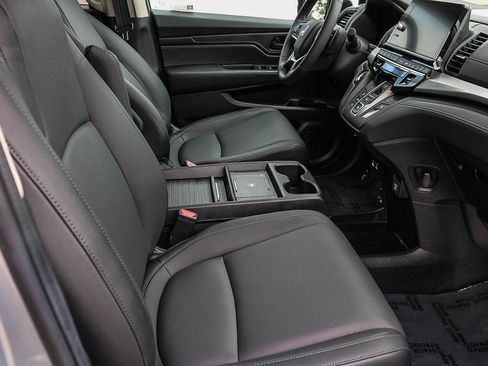 Certified 2026 Honda Odyssey EX-L image 18