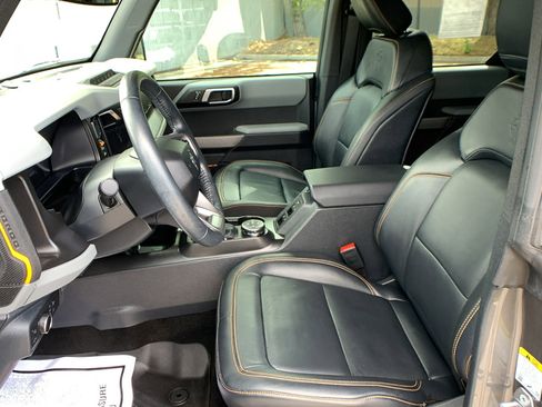 Used 2022 Ford Bronco Badlands AWD/4WD image 12