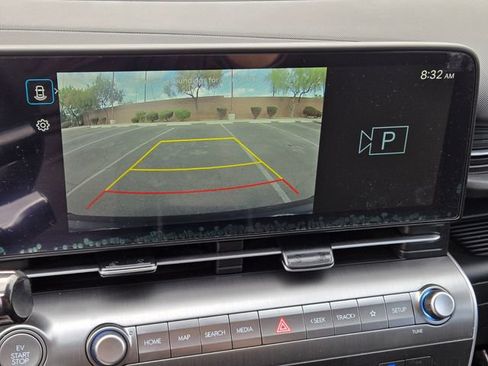 Used 2024 Hyundai Kona SE FWD image 32
