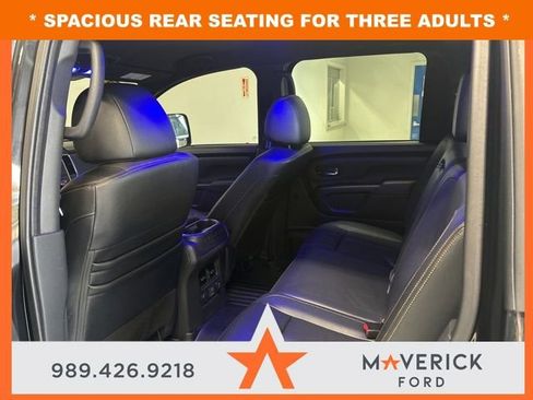 Used 2019 Nissan Titan SL image 27