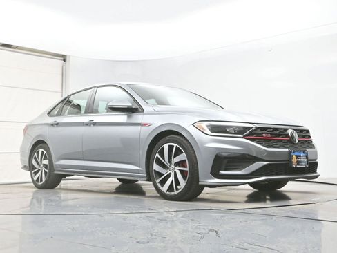 Used 2019 Volkswagen Jetta GLI image 30