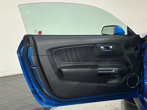 Used 2019 Ford Mustang GT Premium RWD image 46