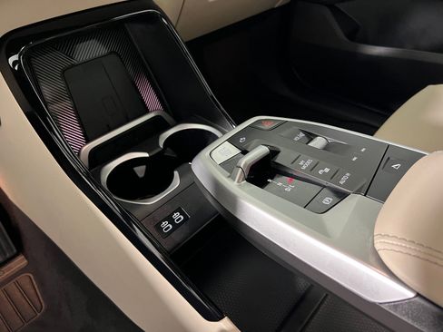 Used 2025 BMW X1 xDrive28i w/ Premium Package image 27