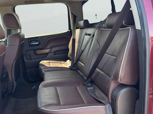 Used 2015 Chevrolet Silverado 1500 High Country w/ High Country Premium Package AWD/4WD image 33
