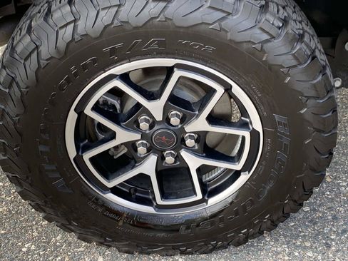 Certified 2026 Jeep Wrangler Unlimited Rubicon AWD/4WD image 26