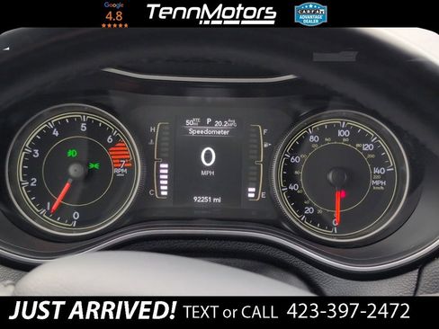 Used 2019 Jeep Cherokee Latitude Plus w/ Cold Weather Group image 18