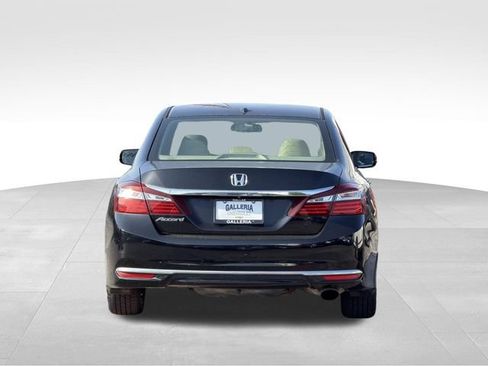 Used 2017 Honda Accord EX-L image 6