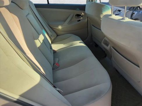 Used 2009 Toyota Camry LE image 23