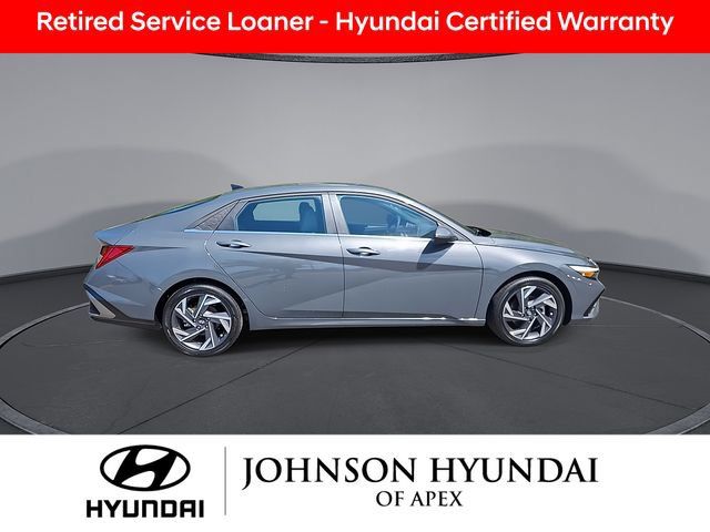 Used 2025 Hyundai Elantra Limited w/ Cargo Package FWD image 10
