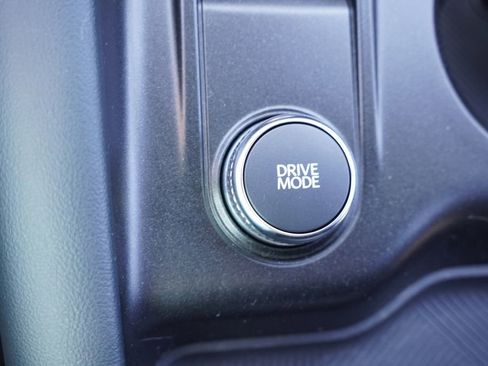 Certified 2025 Ford Explorer ST-Line AWD/4WD image 32