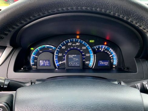 Used 2013 Toyota Camry XLE w/ Convenience Pkg FWD image 26