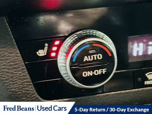 Used 2022 Mitsubishi Outlander SE image 22