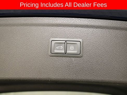 Used 2021 Audi Q5 Prestige w/ Prestige Package AWD/4WD image 6