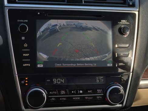 Used 2018 Subaru Outback 2.5i Limited image 23