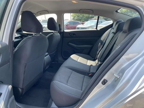 Used 2024 Nissan Altima 2.5 SV AWD/4WD image 13