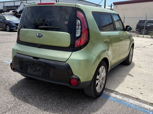 Used 2016 Kia Soul + FWD image 3
