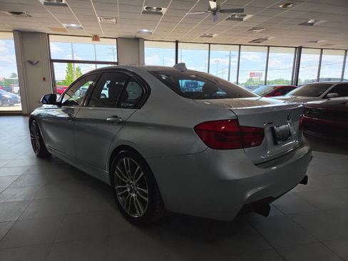 Used 2017 BMW 340i xDrive Sedan AWD/4WD image 5