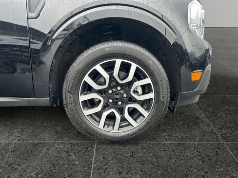 Used 2024 Ford Maverick Lariat image 9