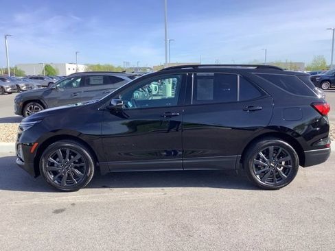 Used 2022 Chevrolet Equinox RS w/ RS Leather Package image 8