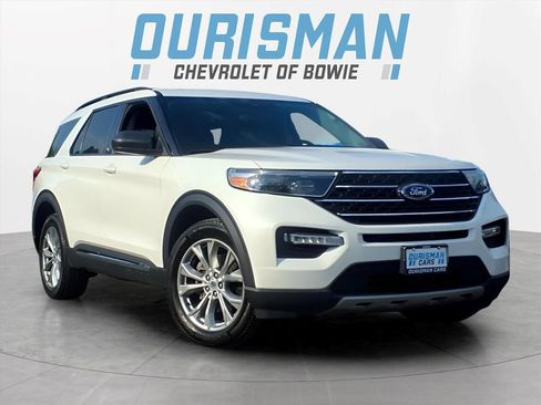 Used 2023 Ford Explorer XLT w/ Equipment Group 202A AWD/4WD image 1