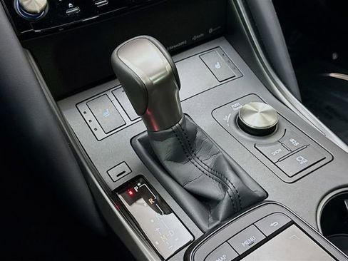 Used 2025 Lexus IS 350 F Sport w/ Navigation Package image 17