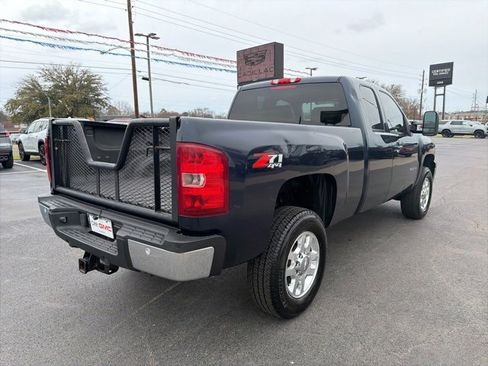 Used 2011 Chevrolet Silverado 2500 LTZ w/ LTZ Plus Package image 5